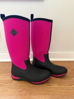 Muck Boot Company Women's Pink & Black Tall Waterproof Boots